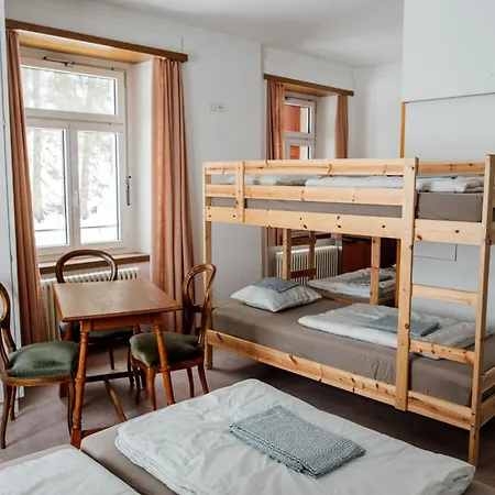 بيت ريفي Gruppenhaus Lindenhof