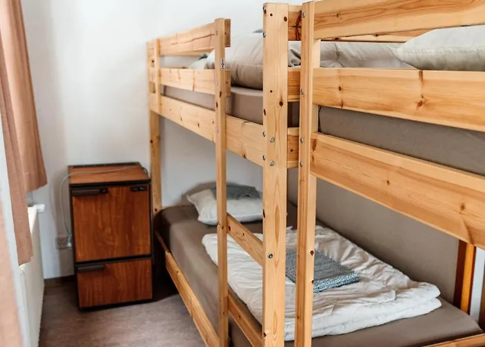 Gruppenhaus Lindenhof * Курвальден