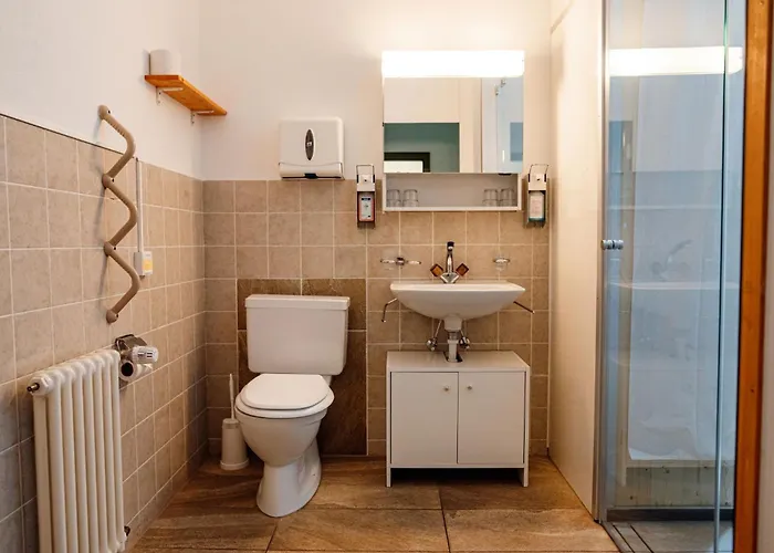 Gruppenhaus Lindenhof Мини-отель Курвальден