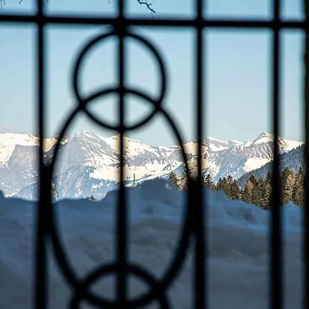 Gruppenhaus Lindenhof * クルヴァルデン