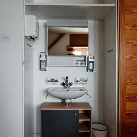 Gruppenhaus Lindenhof Мини-отель *