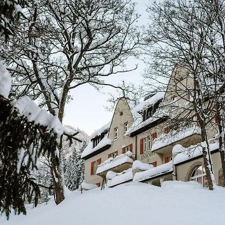 Gruppenhaus Lindenhof Мини-отель *