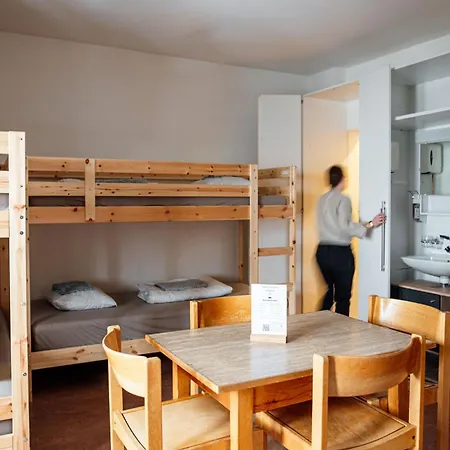 Gruppenhaus Lindenhof Inn *